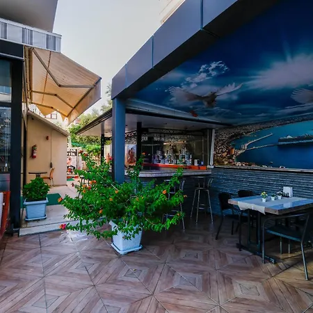 Hotel apartamentowy Cleopatra King