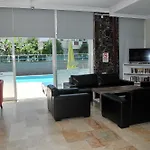 Cleopatra King Hotel apartamentowy