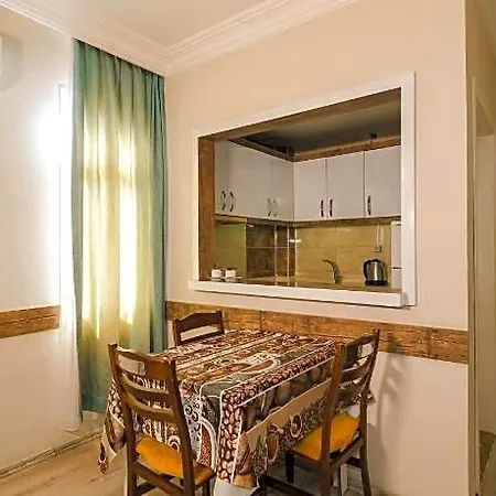 Cleopatra King Aparthotel