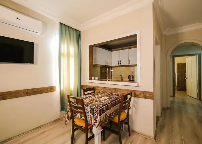 Aparthotel Cleopatra King 4*