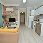 Cleopatra King Aparthotel 4*